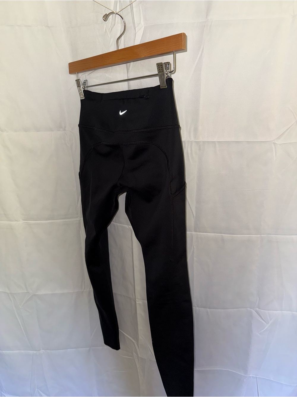Nike Black women’s Athletic Leggings with Reflective Swoosh
